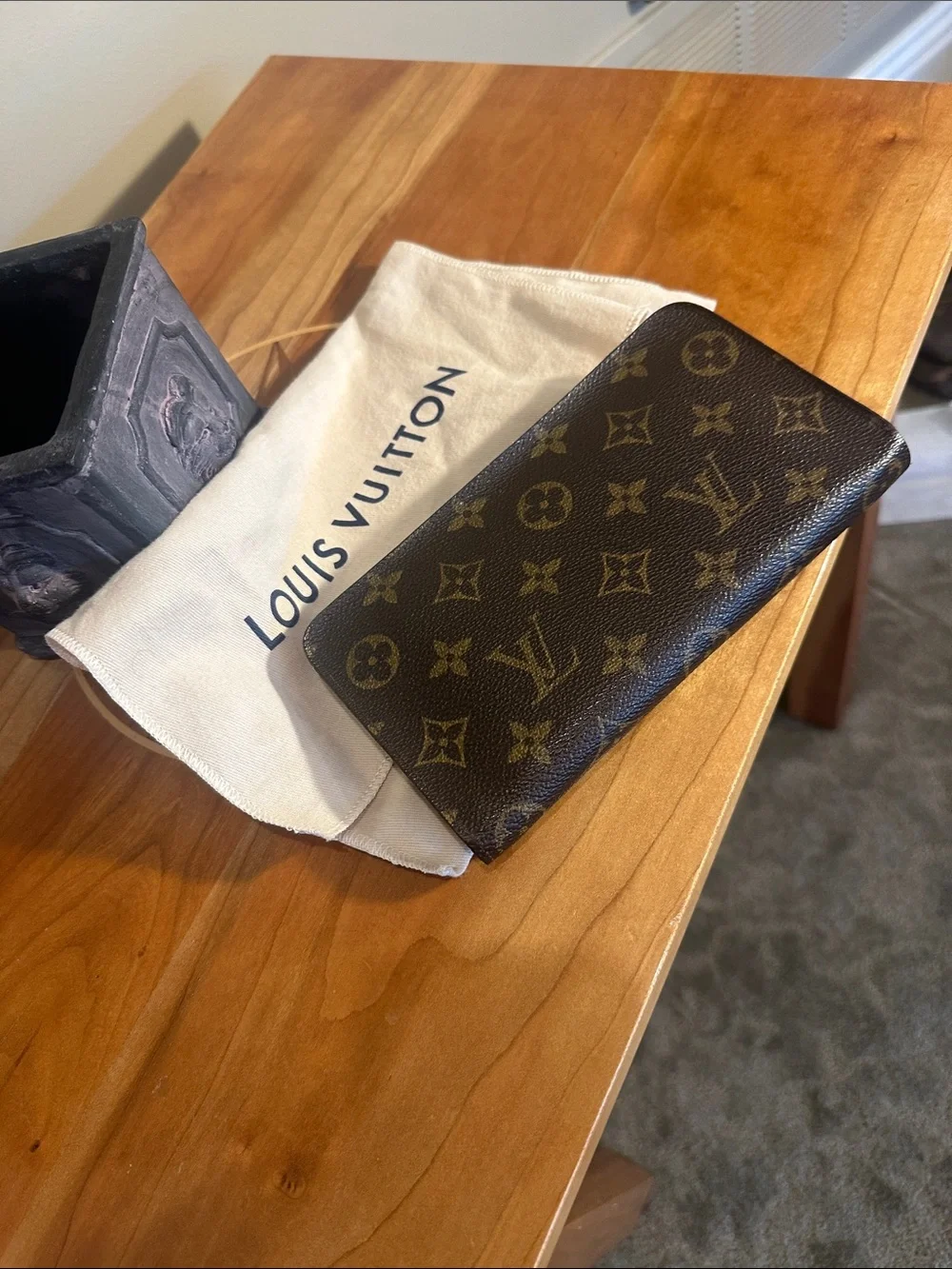 Authentic Louis Vuitton Monogram Wallet.